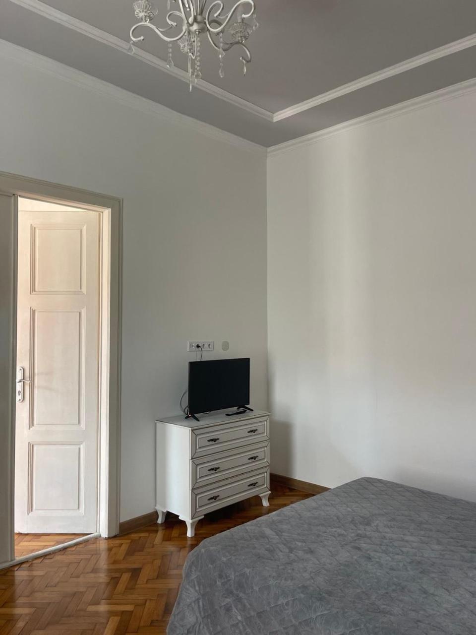 Newtone Apartment Chernivtsi Exterior photo